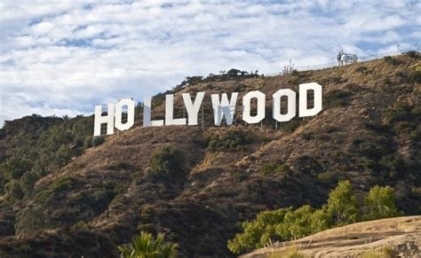 How is history being rewritten with the help of the American film industry, and who is behind the brainwashing at the L.A. ‘dream factory’? To find out, watch ‘Hollywood’s Propaganda Factory – Docu
